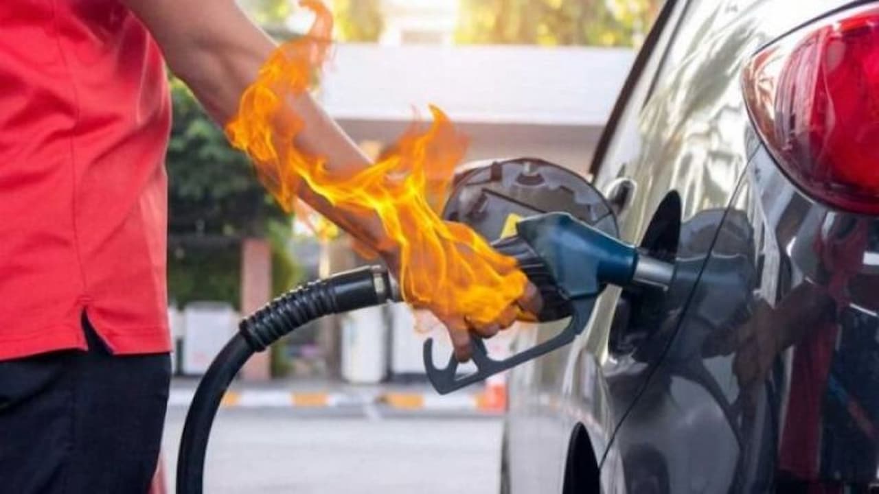 Motorine Rekor Zam: Ekonomi ve Tüketici Üzerindeki Etkileri