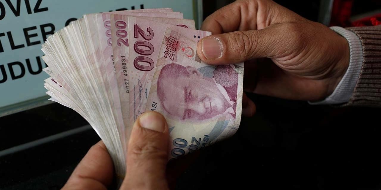 Emeklilere Müjde: Halkbank'tan 50.000 TL'ye Kadar Düşük Faizli Kredi Fırsatı!