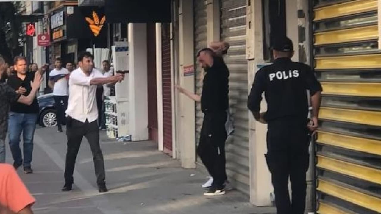 Bursa'da Dramatik Rehine Krizi Sonrası: Polis Memurunun Beraati Türkiye'yi Sarsıyor