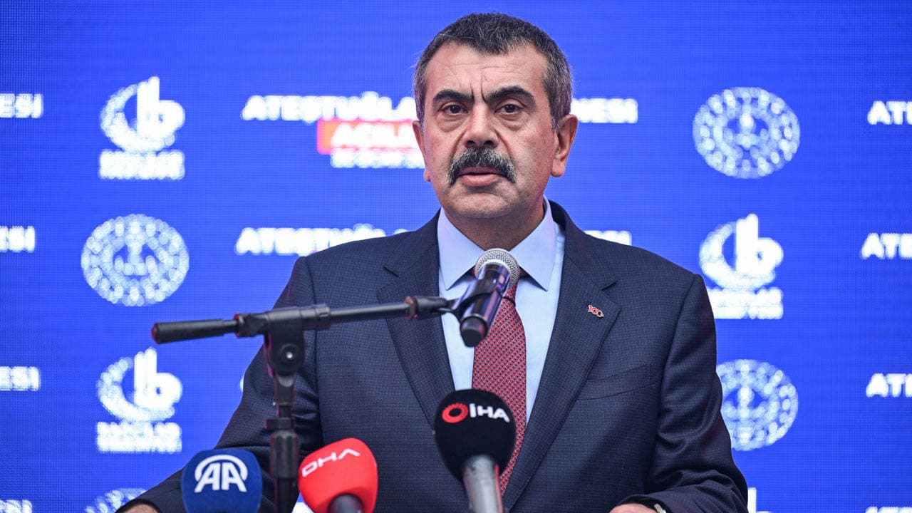 Türkiye Eğitim Sisteminde Devrim: Yeni Müfredat Yakında Açıklanıyor!