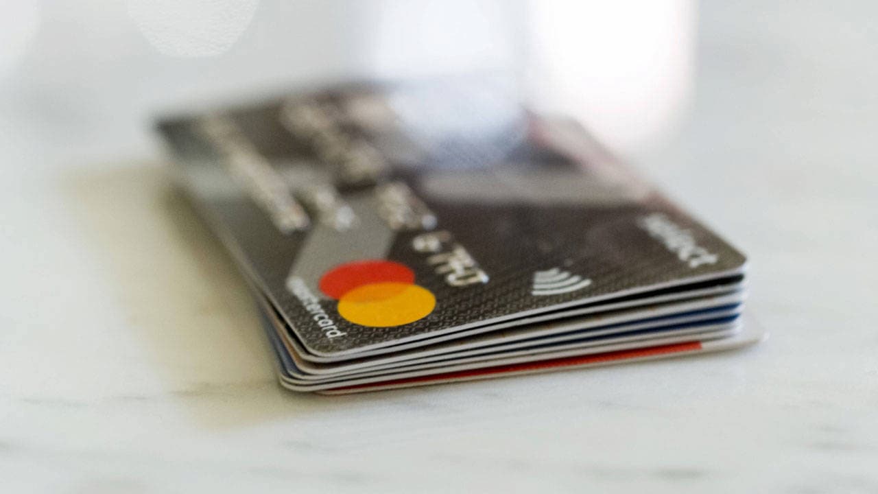 Türkiye'de Kredi Kartı Kullanımındaki Sıra Dışı Artış: Ekonomiye Etkileri ve Öğretmenlerin Beklentileri