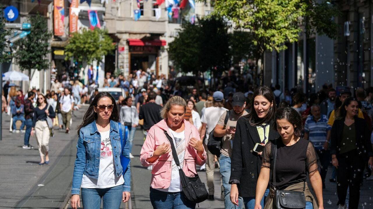 İstanbul'da Bahar Havası: Sıcaklıklar Mevsim Normallerini Aşıyor!