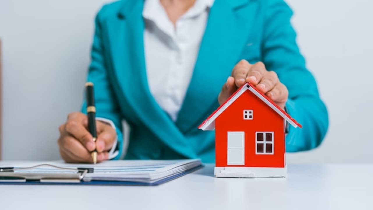 Yabancı Gayrimenkul Yatırımlarında Düşüş: Türklerin Yurt Dışı Alım Rekoru