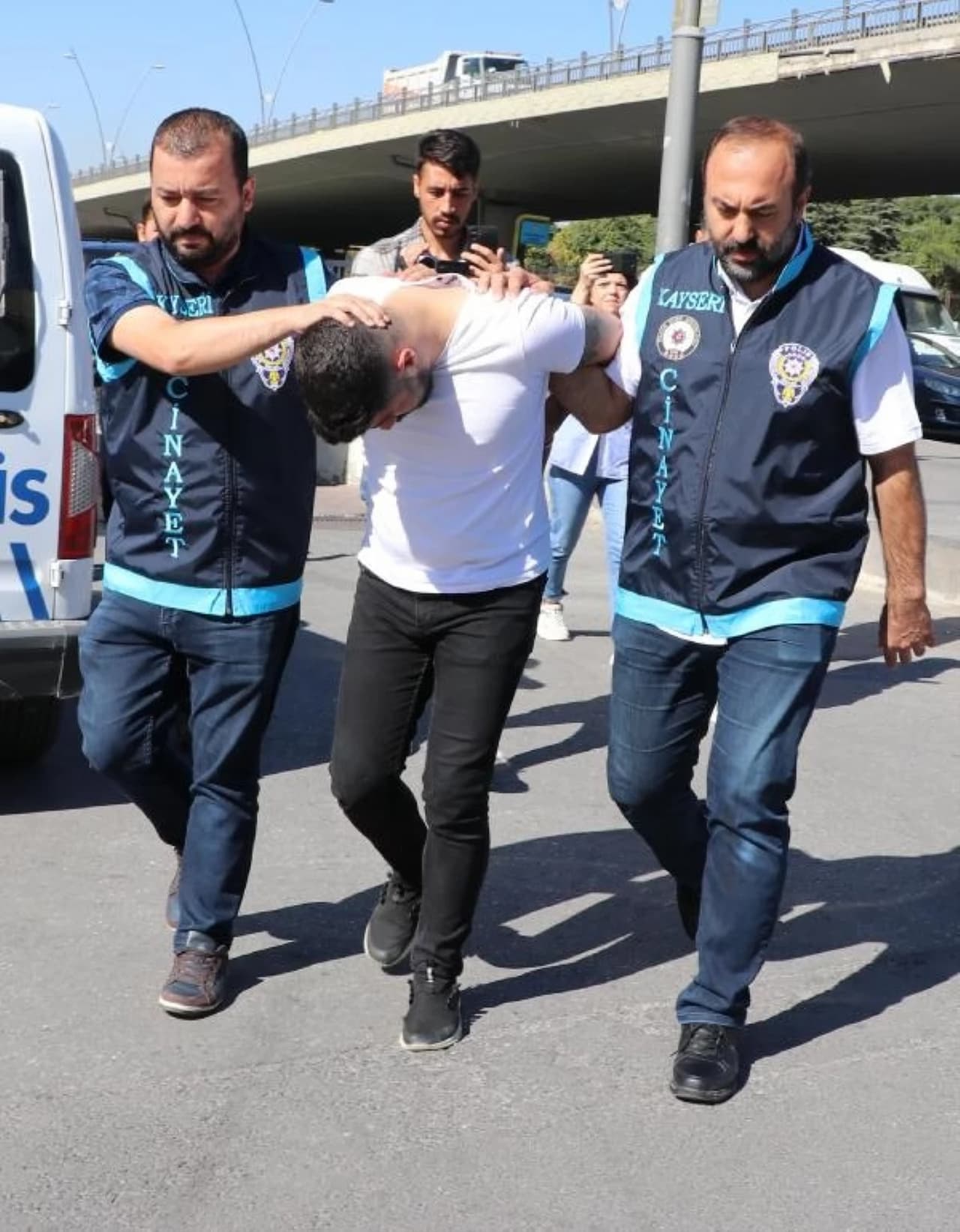 Kayseri'de Düğün Sonrası Trajedi: Uzman Çavuşun Hayatını Kaybettiği Bıçaklı Kavga Davası Başladı