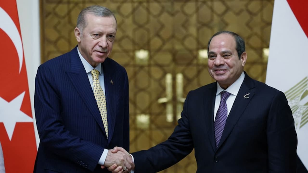 Tarihi Buluşma: Erdoğan ve Sisi Yıllar Sonra Yeniden Yüz Yüze