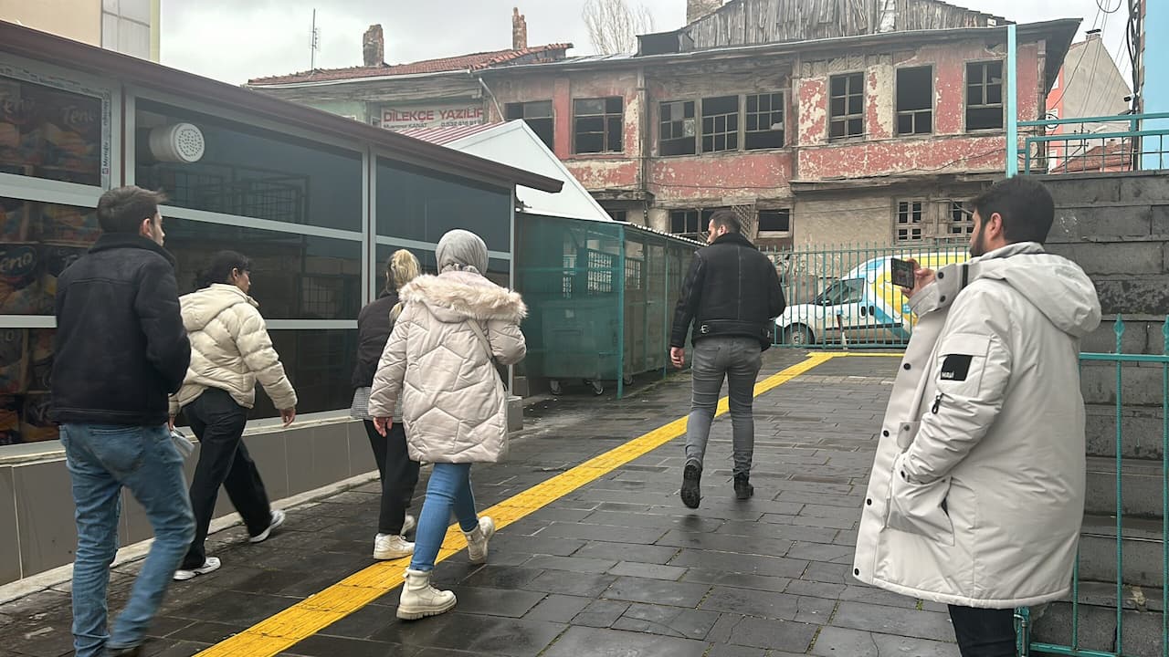 Kütahya'da Dehşet: Tartışma Sonucu Eşini 6 Yerinden Bıçakladı!