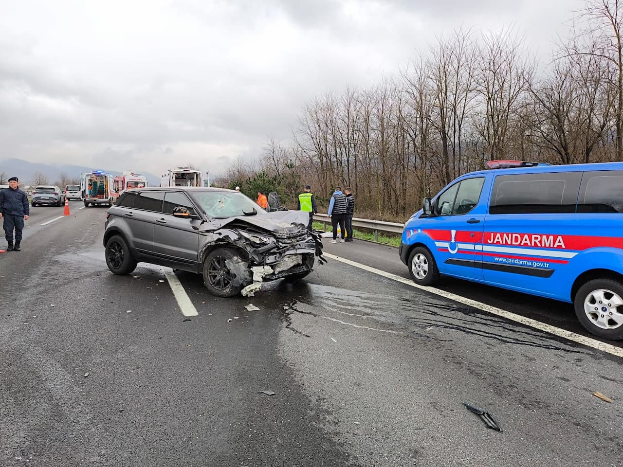 Düzce Kaynaşlı'da Anadolu Otoyolu'nda Meydana Gelen Trafik Kazasında İki Kişi Hayatını Kaybetti!