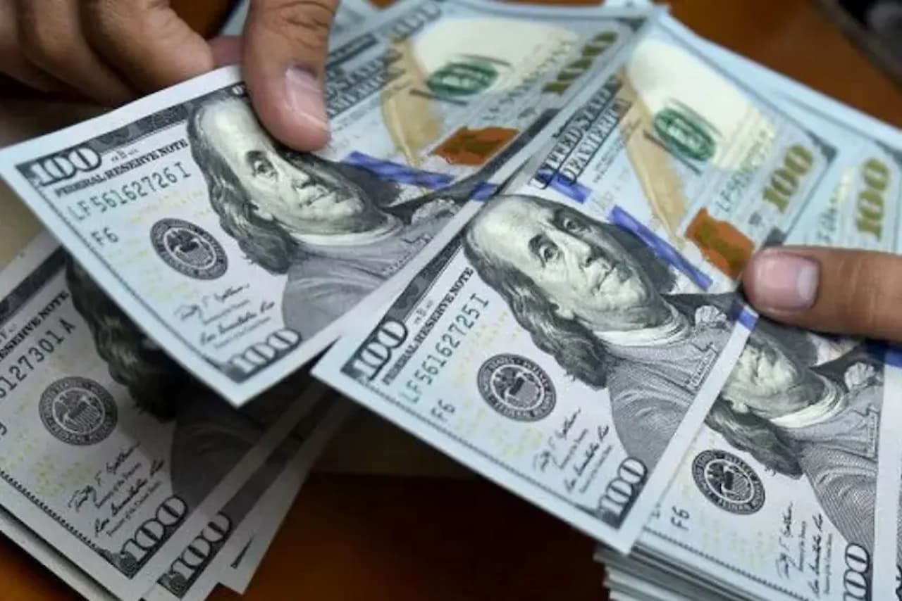 Dolar ve Euro Rekor Kırdı, BIST 100 Geriledi! TCMB'den Faiz Sürprizi Gelir mi?