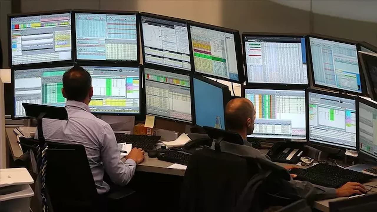 STOXX 50 ve 600 Endeksleri 23 Yılın Zirvesinde: Kurumsal Kazançlar ve Ekonomik Veriler Işığında Avrupa Piyasaları