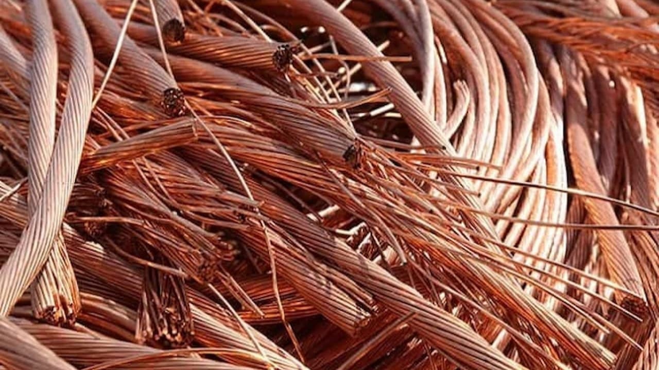 Bakırda Gerileme: Çin'deki Talep Endişeleri Fiyatları Düşürdü