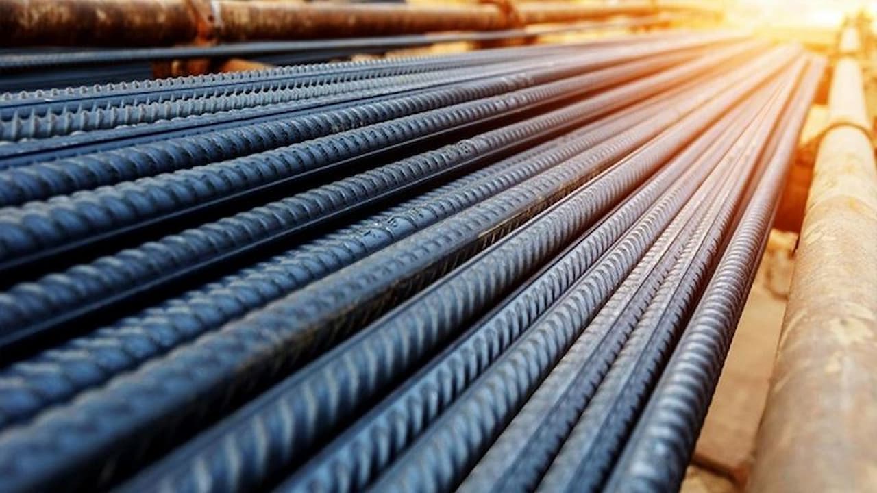 Çin'de Çelik İnşaat Demiri Fiyatları Dört Ayın En Düşük Seviyesine Düştü
