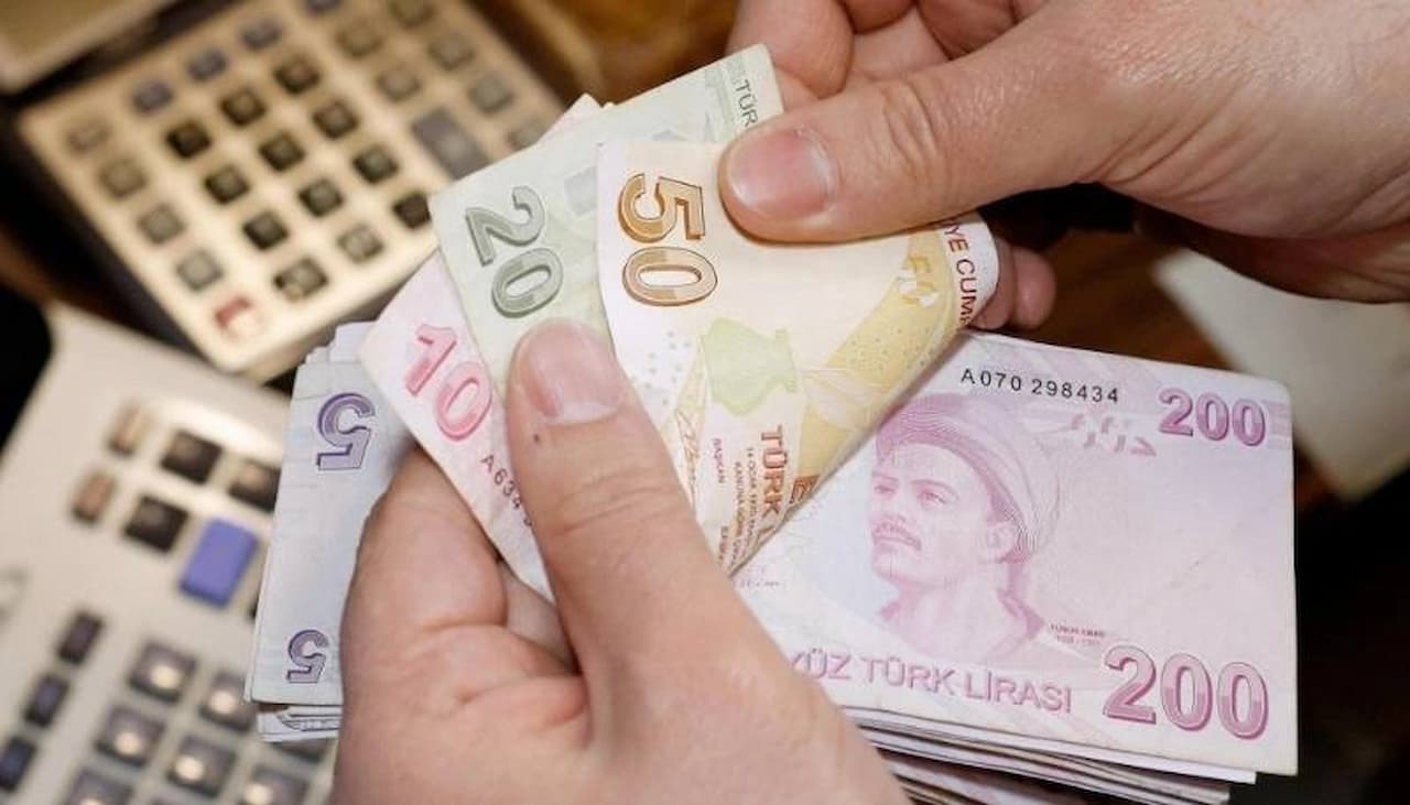 Emeklilere Müjde: Maaşlara %6.7 Zam ve 3+3 Ek İkramiye!