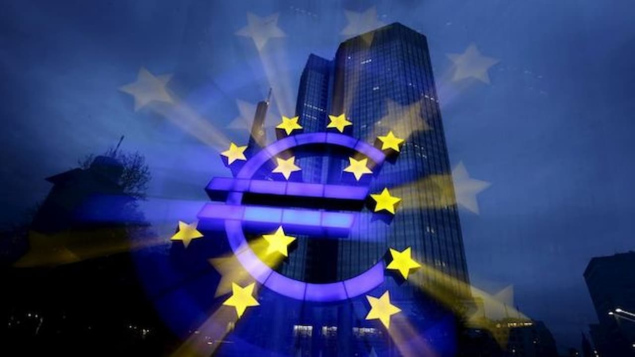 Euro Bölgesi İmalat Sektöründe Durgunluk Sinyalleri: Şubat 2024 PMI Analizi