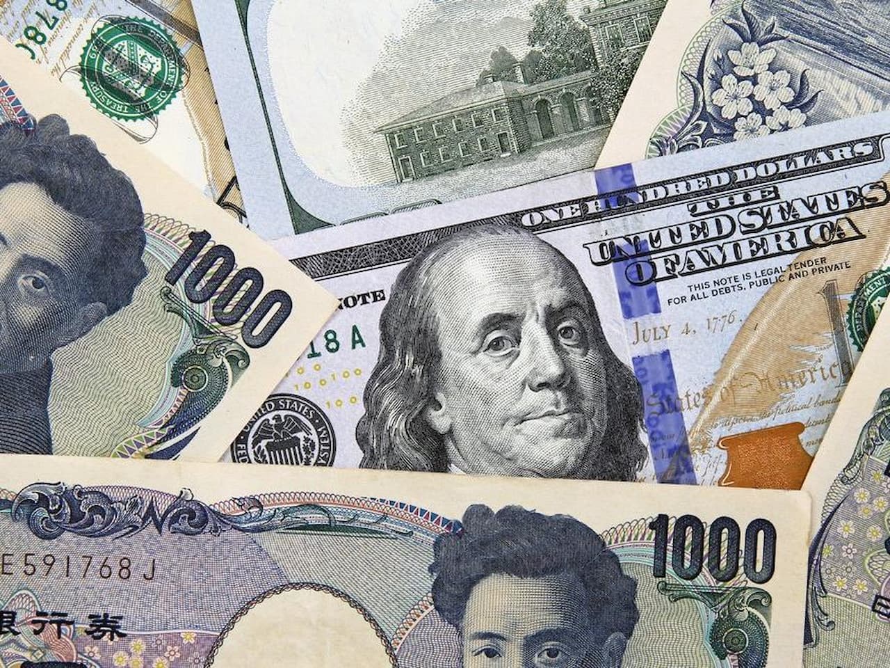 Döviz Piyasasında Dalgalı Seyir: Japon Yeni ve Türk Lirası Değer Kaybında Öne Çıkıyor