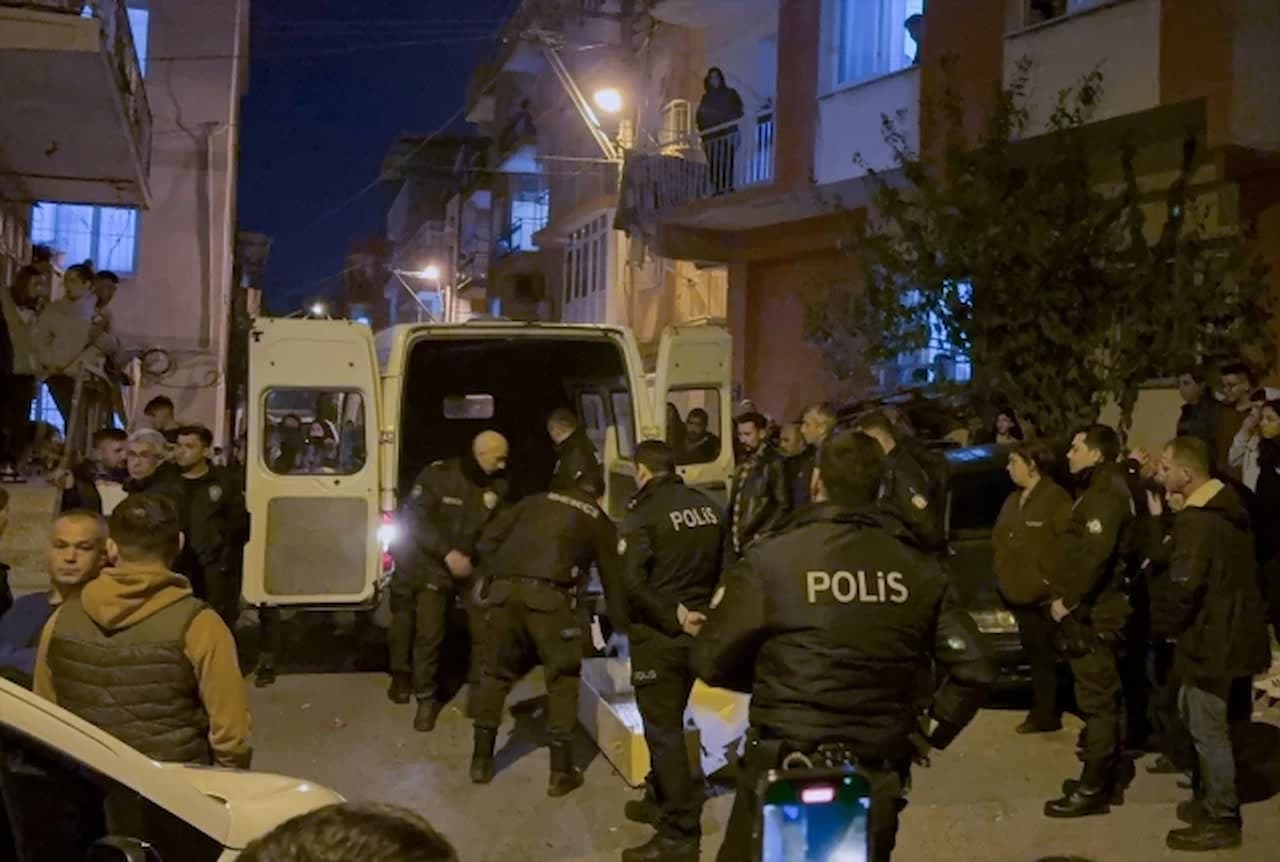 İzmir'de Aile Dramı: Tartışma Sonrası Pompalı Tüfekle Cinayet ve İntihar