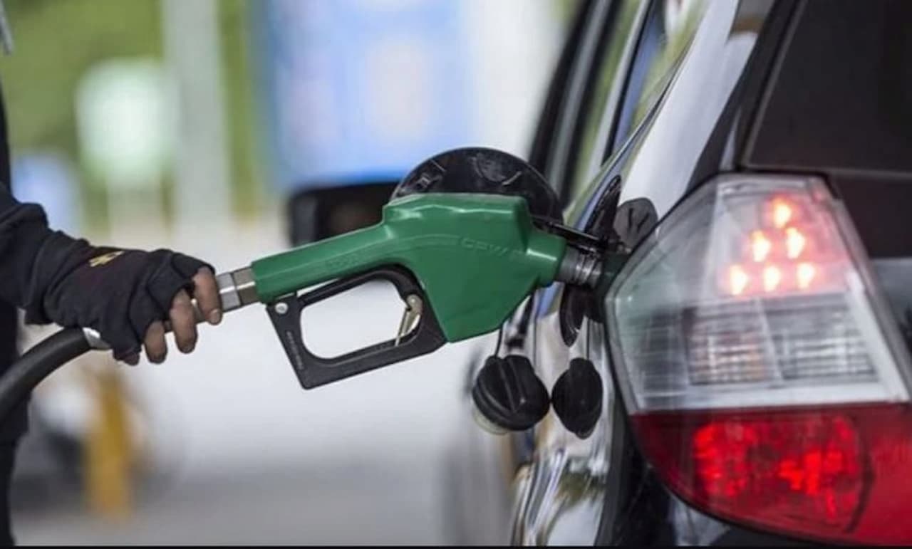 Benzin 42.08 TL, V/Max Diesel 41.90 TL, V/Pro Diesel ise 41.85 TL seviyelerinde