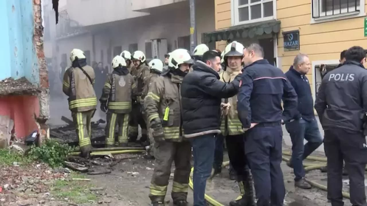 İstanbul Fatih'te Yaşlı Adamı Hayatından Eden Yangın