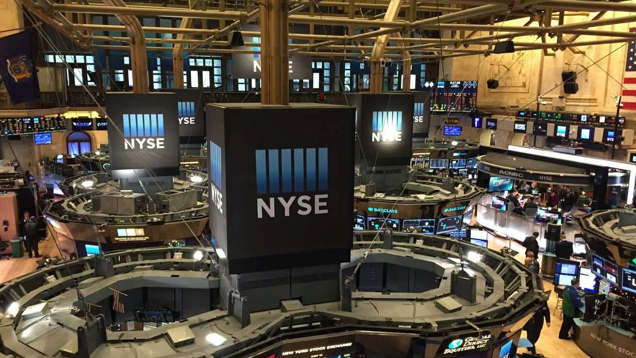 Wall Street'te Son Rallinin Ardından Durgunluk: Hisse Senetlerindeki Dalgalanmalar ve Sektörel Etkiler