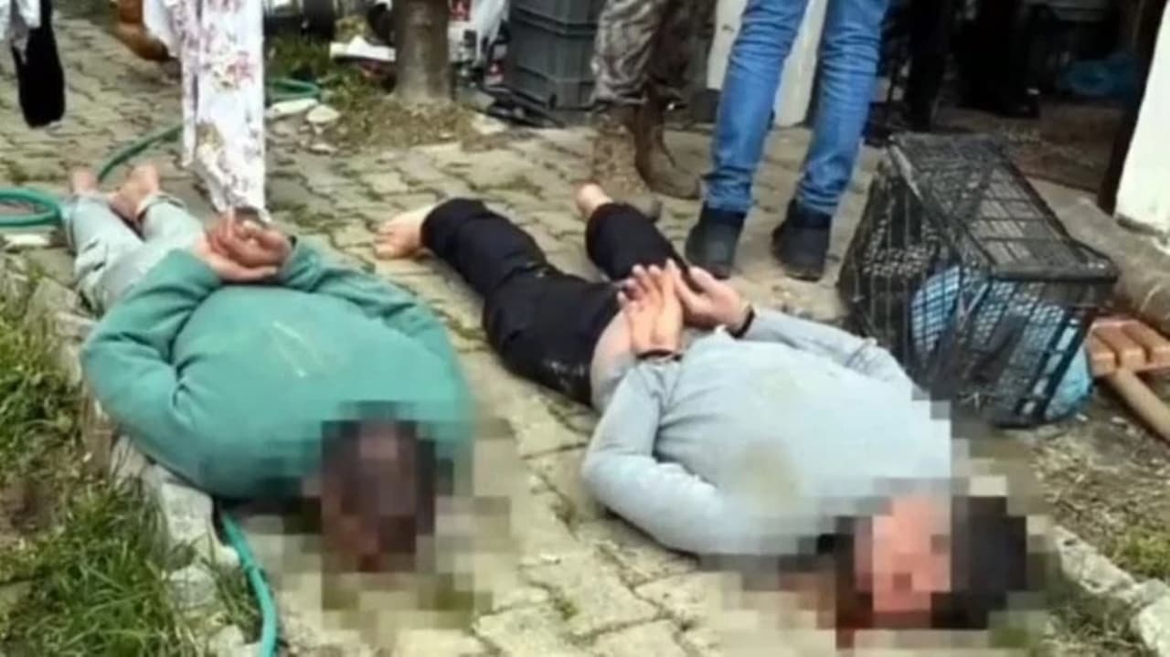 İstanbul Arnavutköy'de Nefes Kesen Operasyon: NARKOÇELİK-8'de 5 Şüpheli Yakalandı