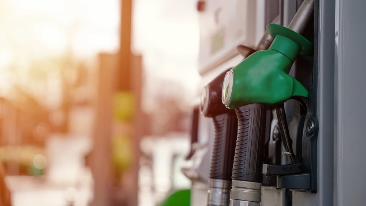 Ham Petrol Stoklarındaki Büyük Sıçrama: Mart 2024 Raporu Detayları