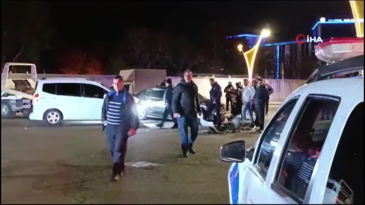 Bingöl merkezde meydana gelen trafik kazasında 4 kişi yaralandı
