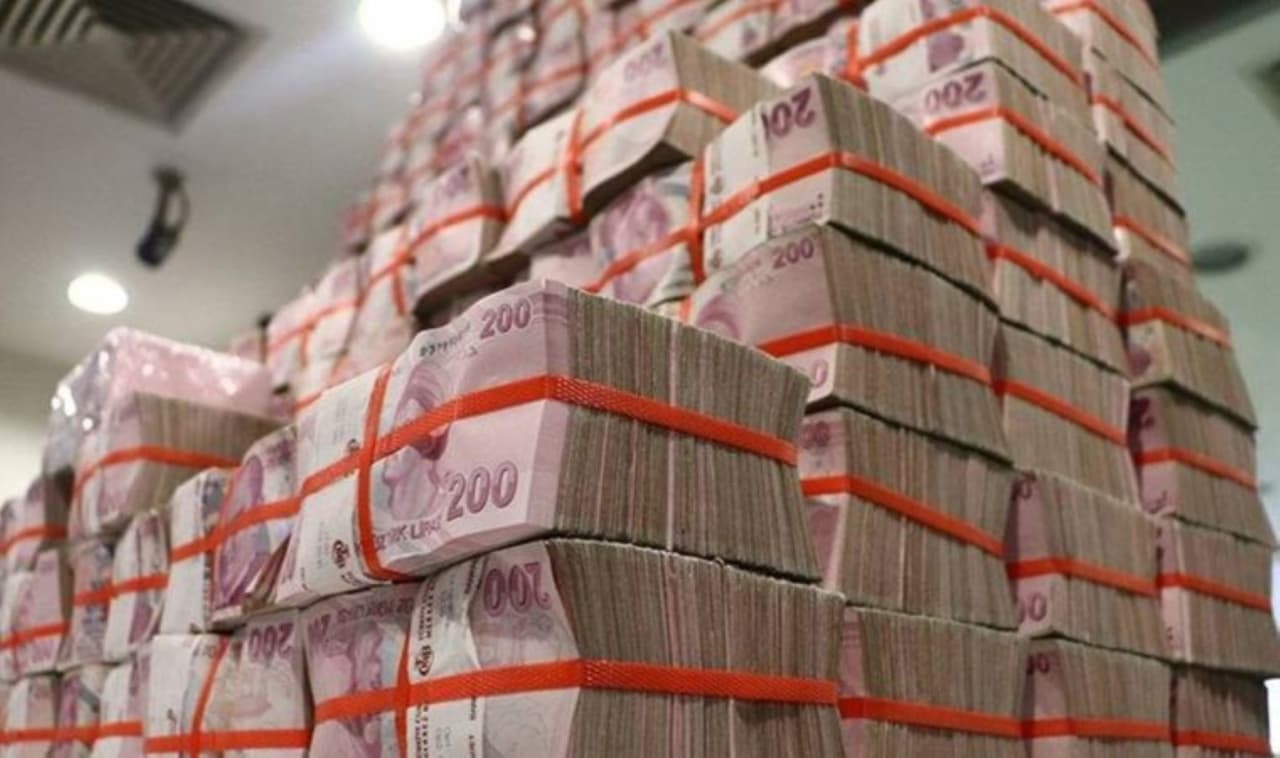 AKP'nin Borç Batağına Sürüklediği KİT'ler: 794,7 Milyar TL Borç ve 337,4 Milyar TL Görev Zararı!