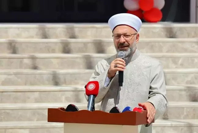 Ali Erbaş’tan Yapay Zeka İtirafı: “Ayet Sordum, Cevap Karşısında Nutkum Tutuldu!”