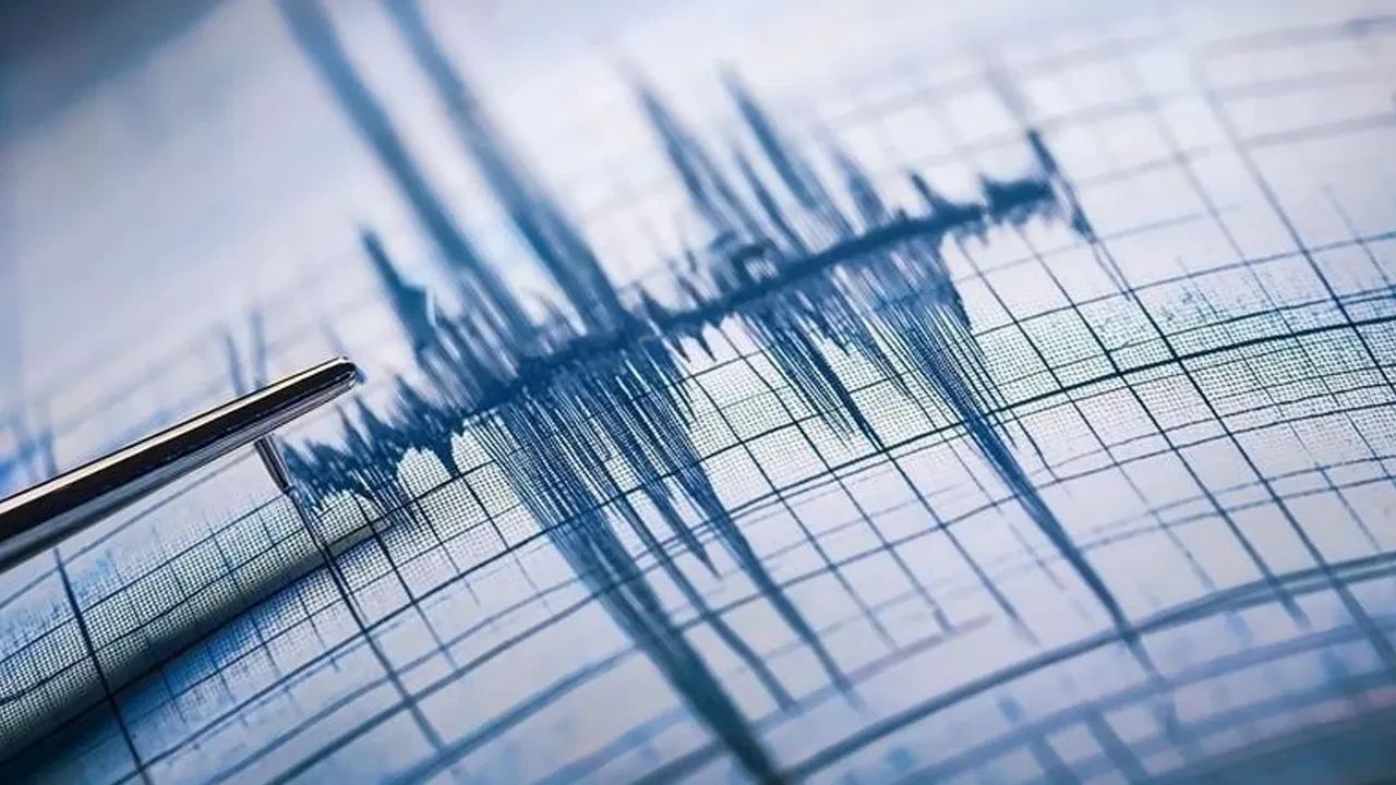 5 Yıl Sonra Gelen Artçı Deprem! Elazığ'da Şiddetli Sarsıntı Ama Hasar Yok!