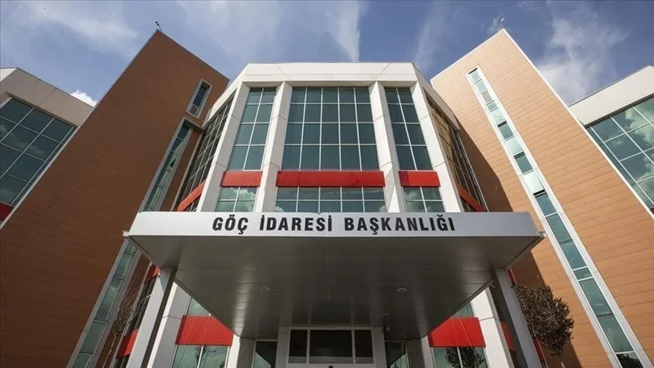 Göç İdaresi Başkanlığı’ndan Yıkıcı Personel Operasyonu! 40 İl Göç Uzman Yardımcısı İçin Tarihler Patladı, Başvuru Şartları Bomba