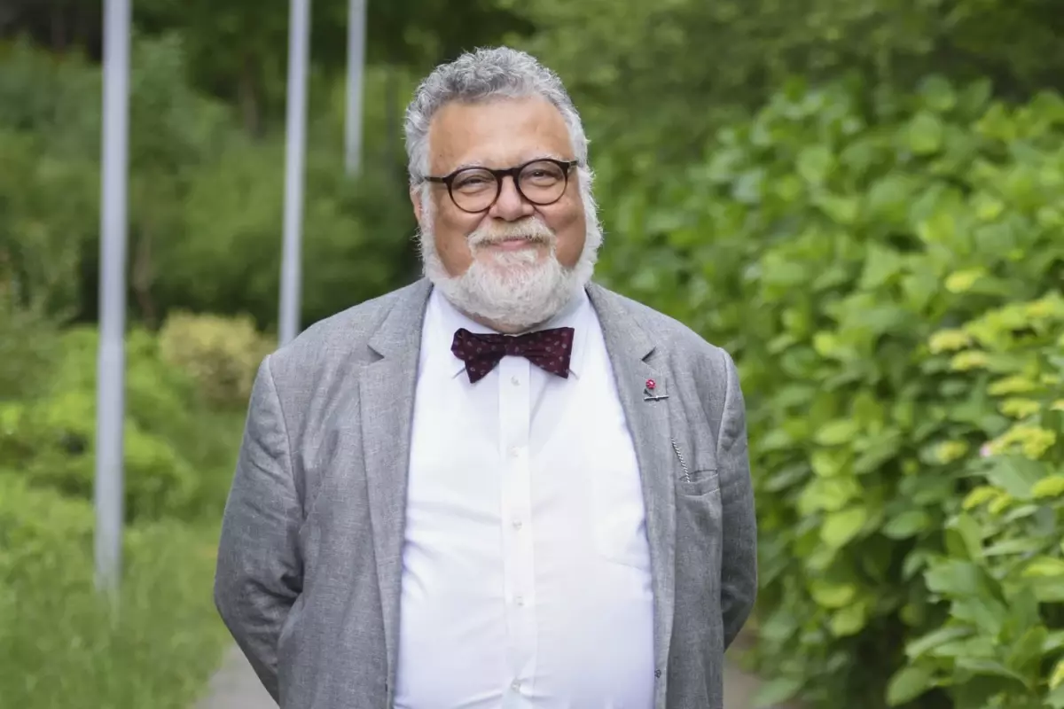 Cahil demekle kalmadı, "geri zekâlı millet" ilan etti! Celal Şengör için hapis istendi!