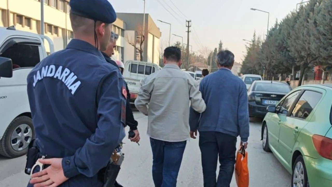 İBB'ye 'Jandarma'lı Üçüncü Dalga Operasyonu: Emniyete Güvensizlik mi, Yeni Bir Taktik mi?