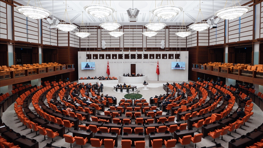 İnfaz Düzenlemesi Meclis Yolunda: Gerilim Hattı, Sürprizler ve Sedat Peker Tartışması!