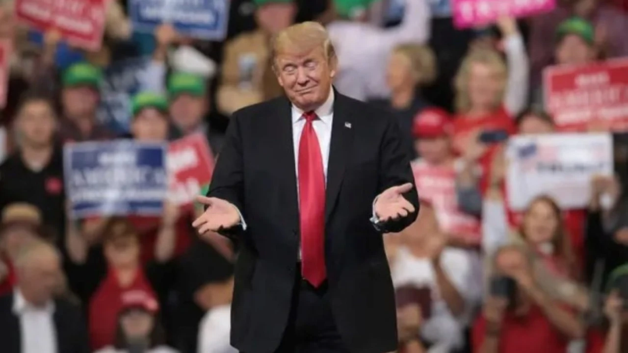 Trump'tan Avrupa Birliği ve Apple'a Şok Gümrük Vergisi Tehdidi! Piyasalar Karıştı, AB'ye 1 Haziran'a Kadar Süre!