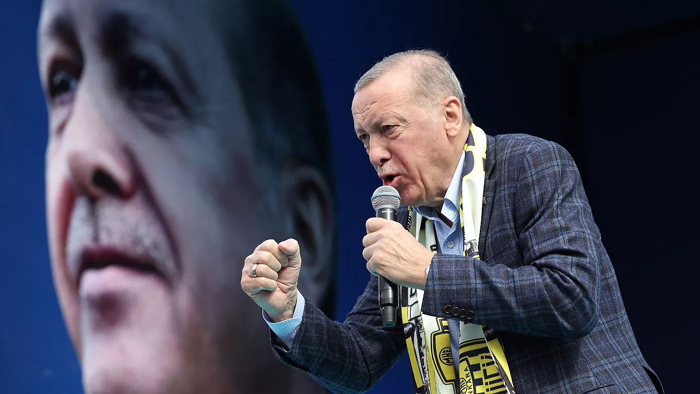 Erdoğan'ın 'Yeni İktidar Oyunu' Deşifre Oldu: DEM Parti Sinyali, Otoriter Rejim Riski ve Kritik Tarih!