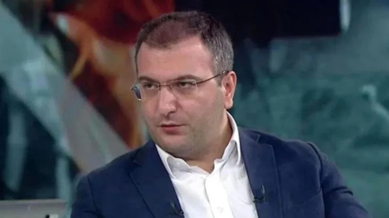 İBB'de 'Yeni Operasyon' İddiası! Yandaş Gazeteci Cem Küçük Sıradaki Hedefi Açıkladı
