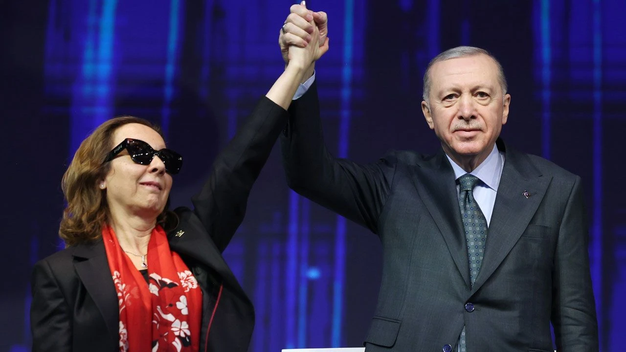 AKP'deki Akıl Almaz 'Serap Özbudun' Çelişkisi