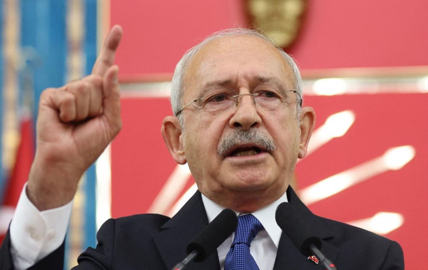 Kılıçdaroğlu'ndan Kritik Hamle, Diyarbakır Surlarında Tartışma Yaratan Pankartlar ve Eski Müftüden Şoke Eden Tehditler