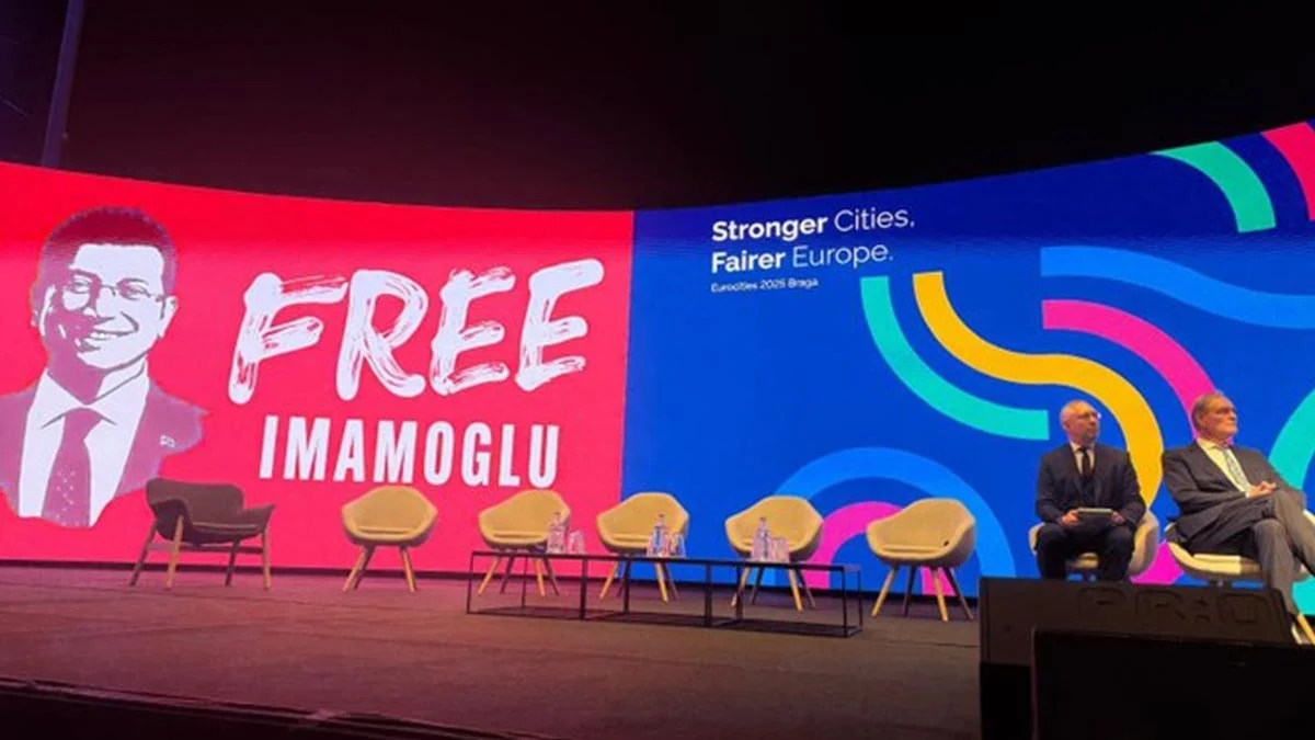 Portekiz&#039;deki Eurocities Sahnesinde &#039;Free İmamoğlu&#039; Görseli Görüntülendi