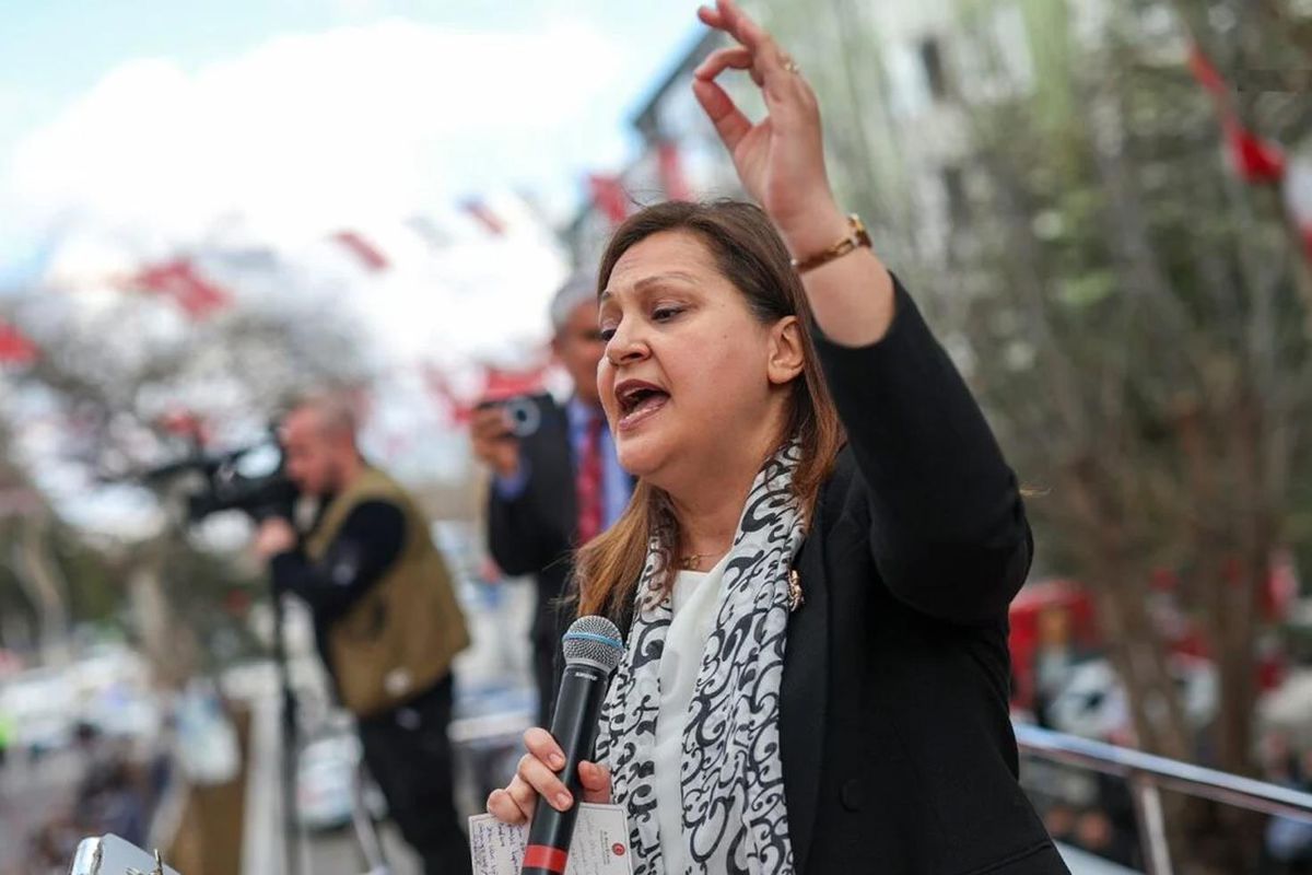Burcu Köksal’ın AK Parti’ye Katılma Kararı Sonrası CHP Afyon’da Miting Düzenliyor