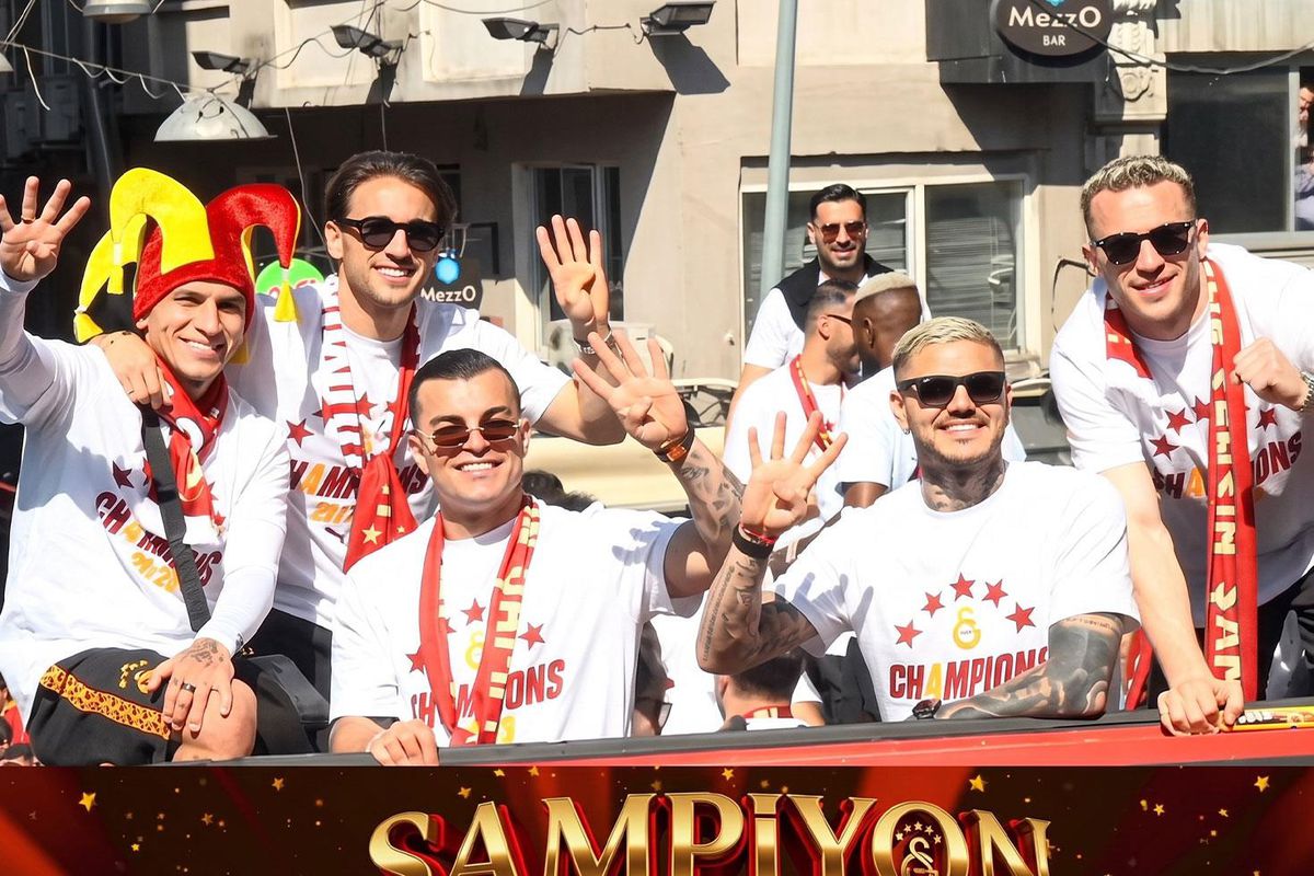 Şampiyonluk Otobüsünde Olay An! “Fener Ağlama” Çaldı