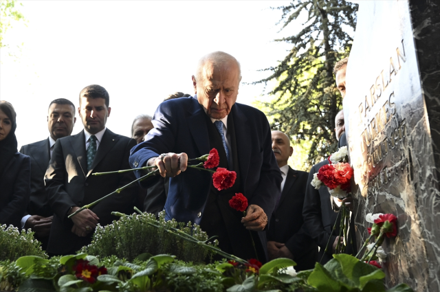 Devlet Bahçeli’den Beştepe’de Anlamlı Ziyaret: “3 Tane Bayram Mesajımız Var”