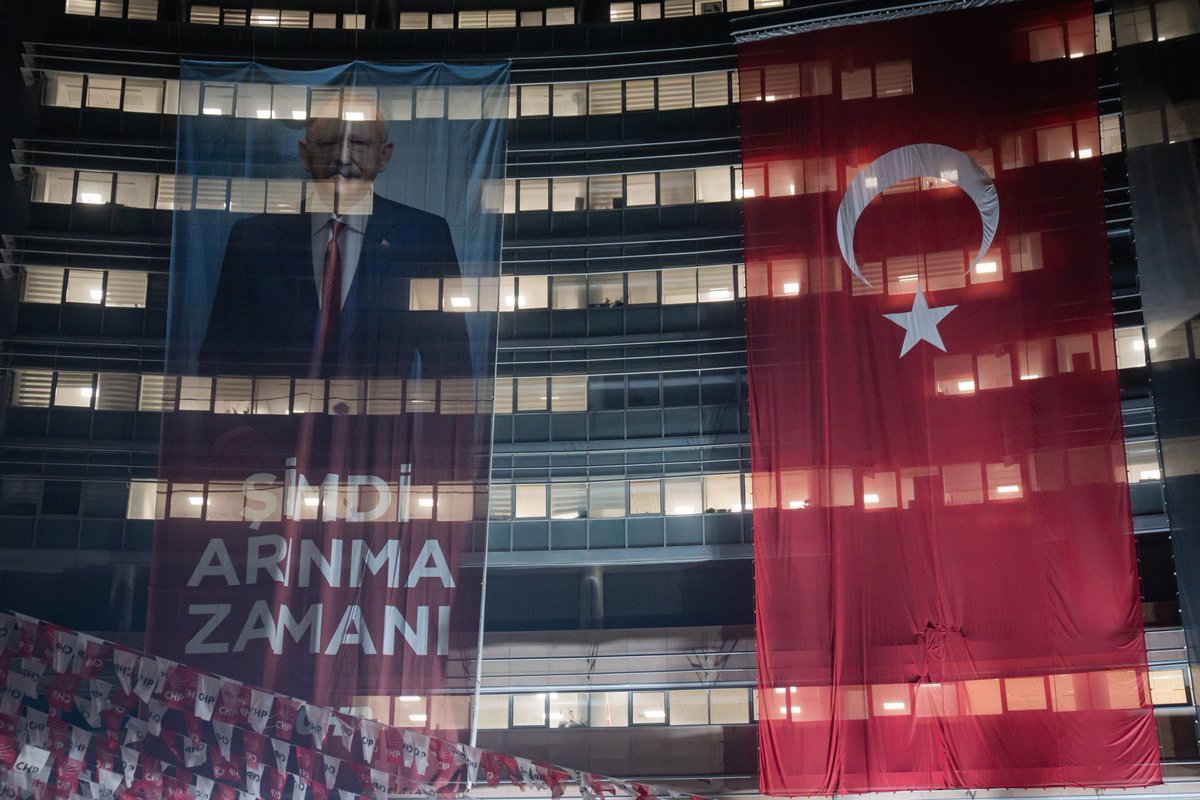 CHP Genel Merkezi’nde Dikkat Çeken Slogan: “Şimdi Arınma Zamanı”