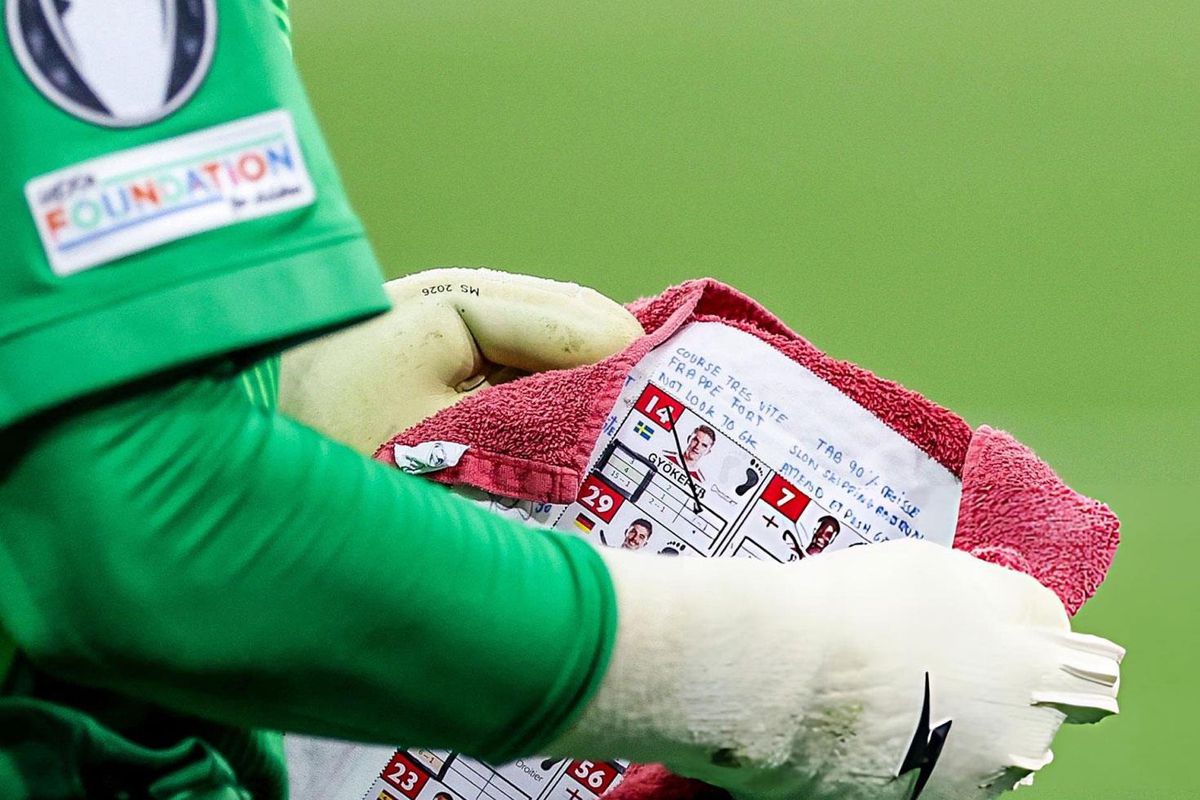 Finalde Şok Detay! Safonov’un Havlusundan Çıkanlar Herkesi Şaşırttı