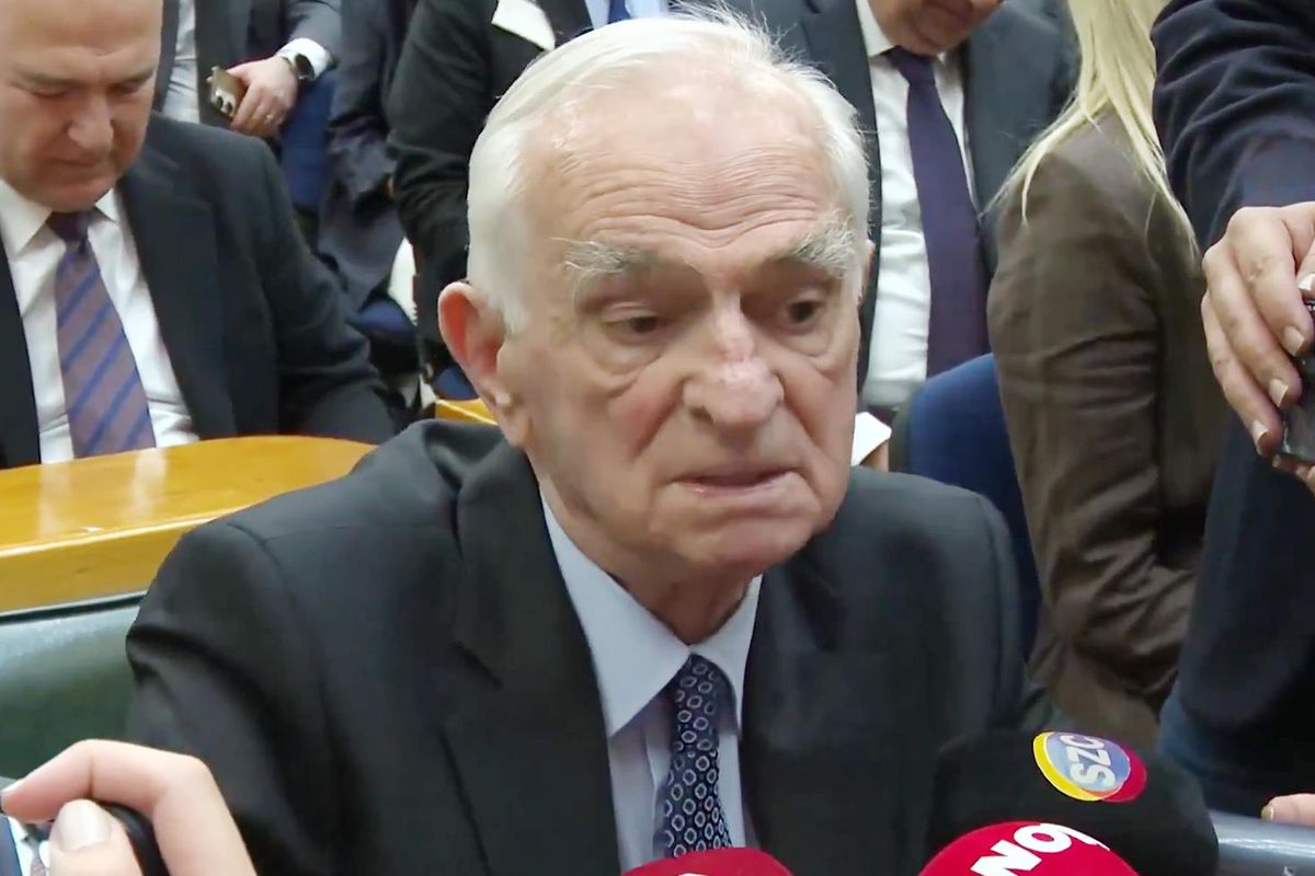 Önder Sav’dan 16 Yıl Sonra CHP Grup Toplantısında Dikkat Çeken Mesaj: “Seçilmiş İrade Yok Sayılamaz”