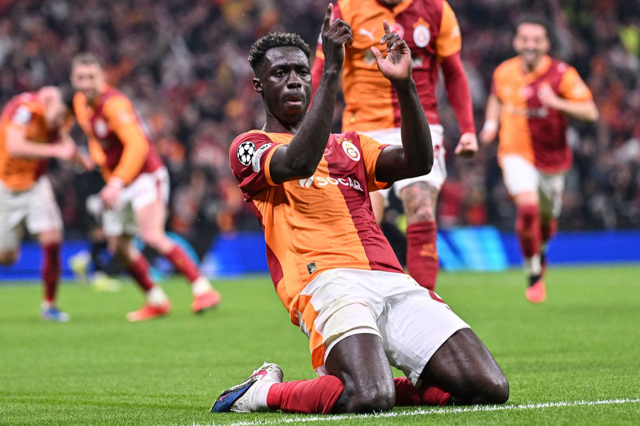 Cesc Fabregas, Davinson Sanchez’i İstiyor! Como’dan Galatasaray’a Sürpriz Transfer Hamlesi