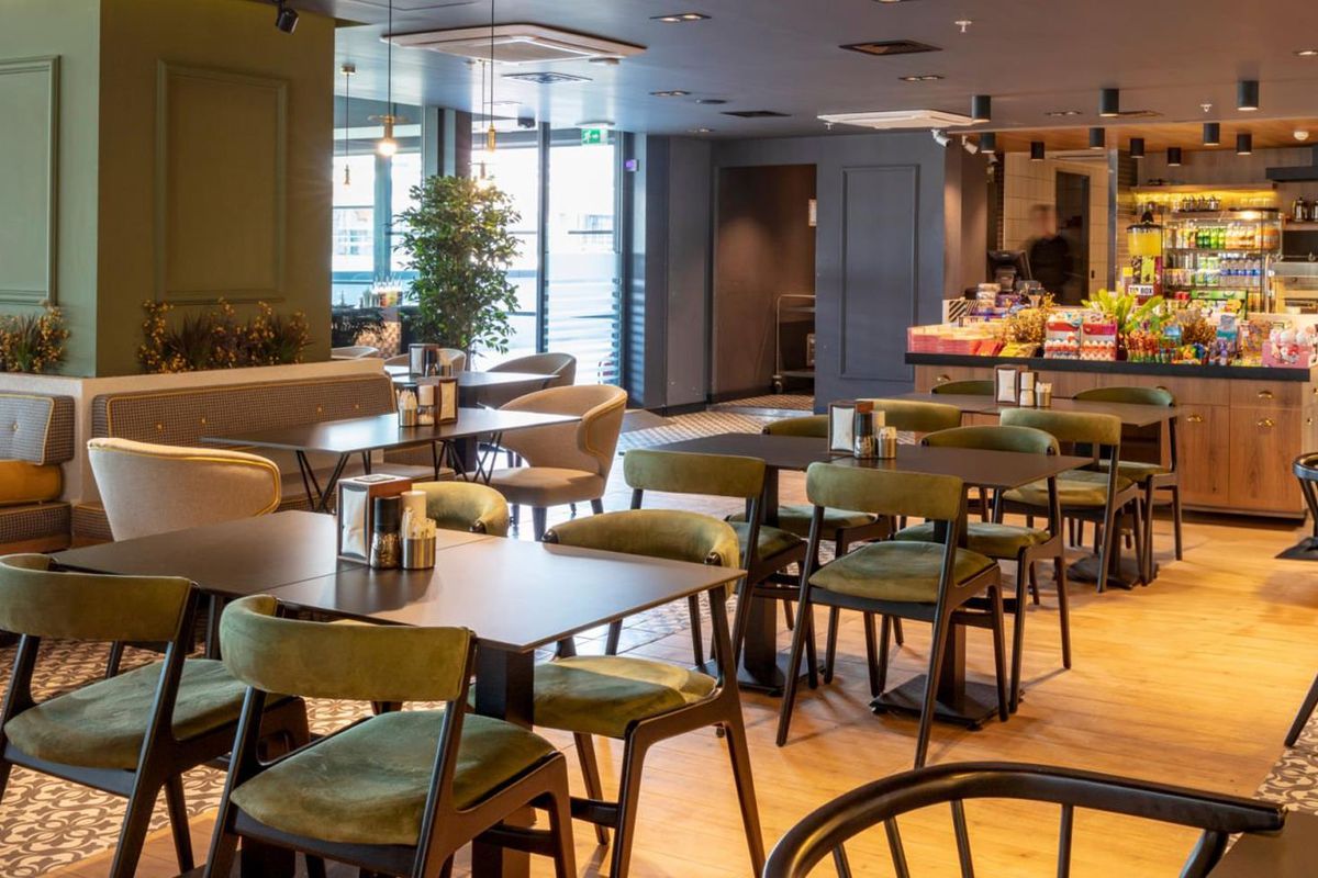 Avrupa’da Restoran Masaları Değişiyor! Tek Kullanımlık Sos Paketlerine Tarih Verildi