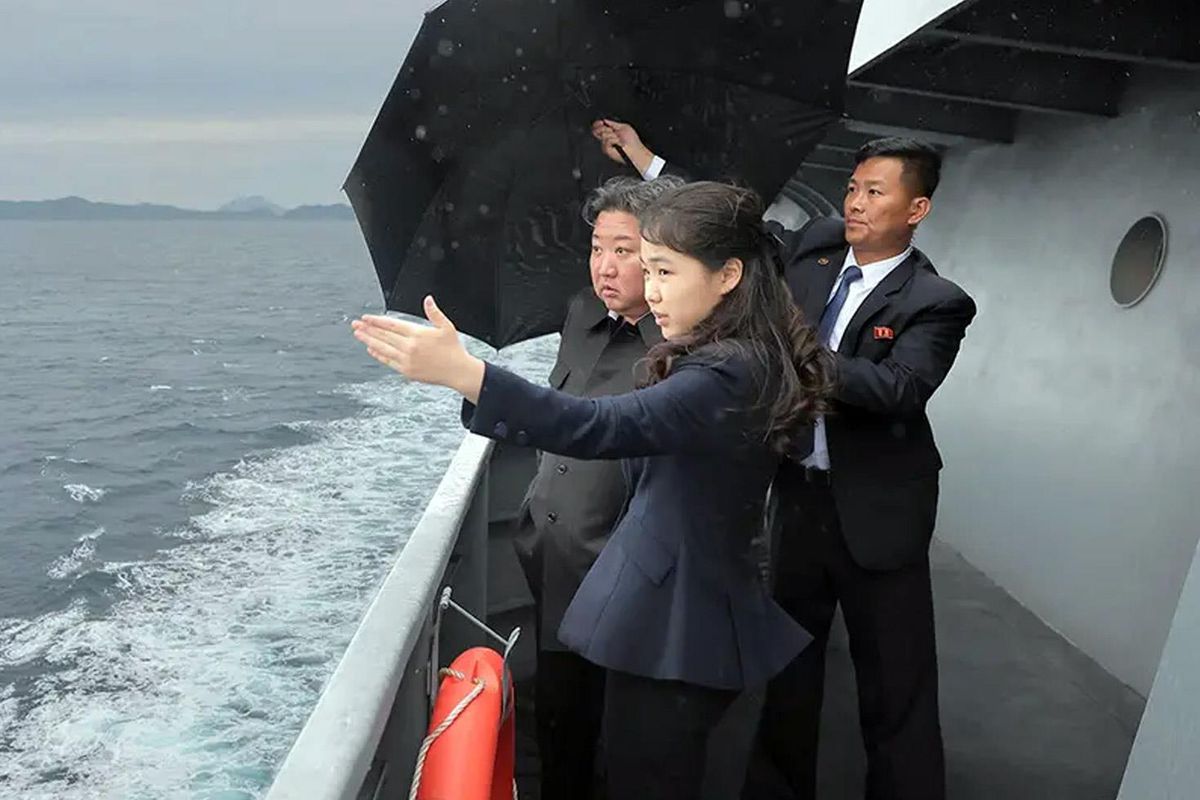 Kim Jong Un’dan 10 Bin Tonluk Muhrip Hamlesi! Şi Cinping Ziyareti Öncesi Donanmaya Güç Gösterisi