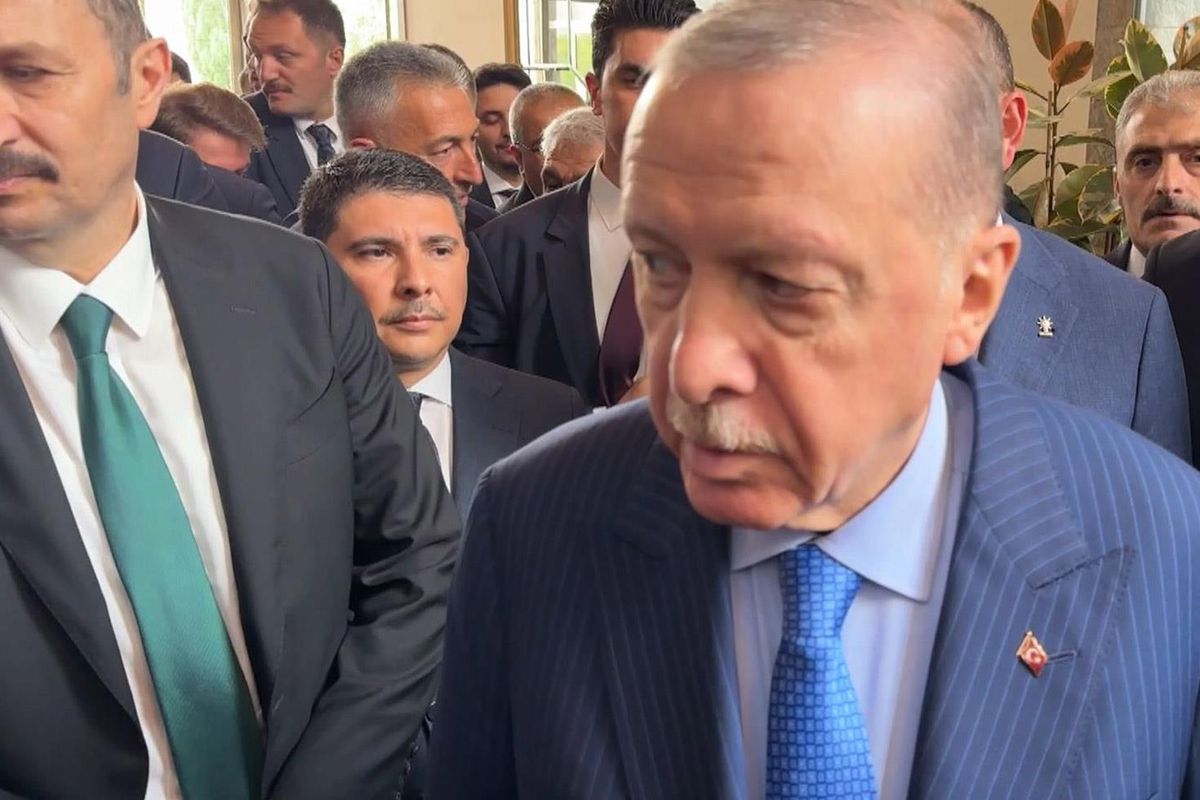 Erdoğan’dan Kadın Muhabire “Sen Evli Misin?” Sorusu
