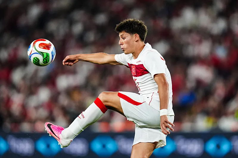 Arda Güler ve Hakan Çalhanoğlu Dünyanın En İyi 50 Futbolcusu Arasında! The Athletic’ten Türk Yıldızlara Büyük Övgü