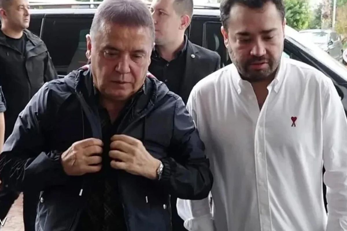 Antalya'daki Rüşvet Soruşturmasında Yeni Gelişme: Muhittin Böcek'in İki Şoförü Tahliye Edildi